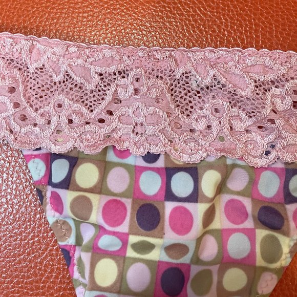 Evidence bra and pants set, size 34A and S/EUR 96sm - Picture 5 of 7